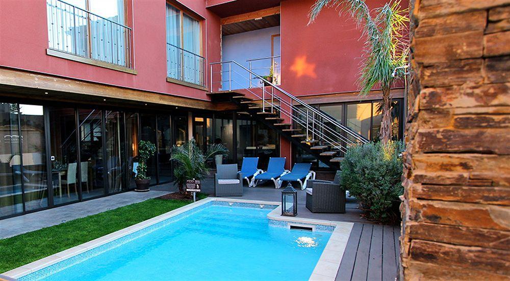 Hotel La Placa Garriguella Extérieur photo